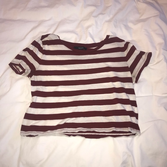 Burgundy/white striped crop top - Picture 3 of 3